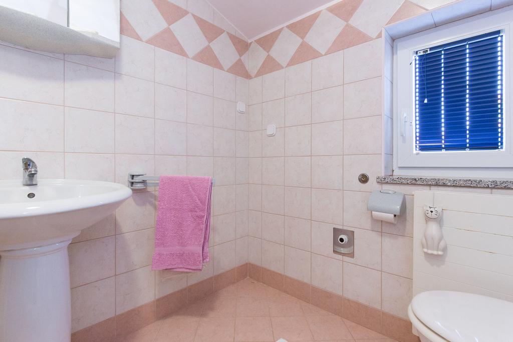 Apartments Juras Brzac ภายนอก รูปภาพ