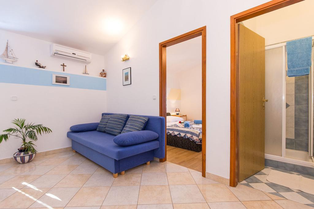 Apartments Juras Brzac ภายนอก รูปภาพ