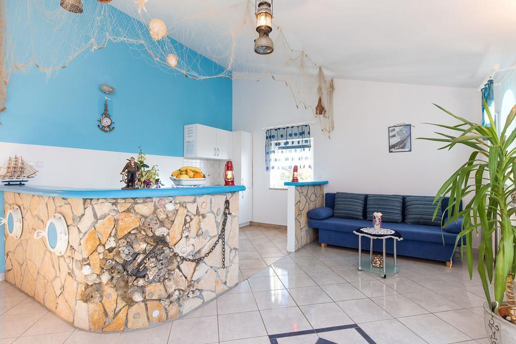 Apartments Juras Brzac ภายนอก รูปภาพ